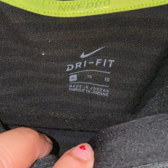 Nike dry fit half‎ zip sport jacket - Picture 3 of 4